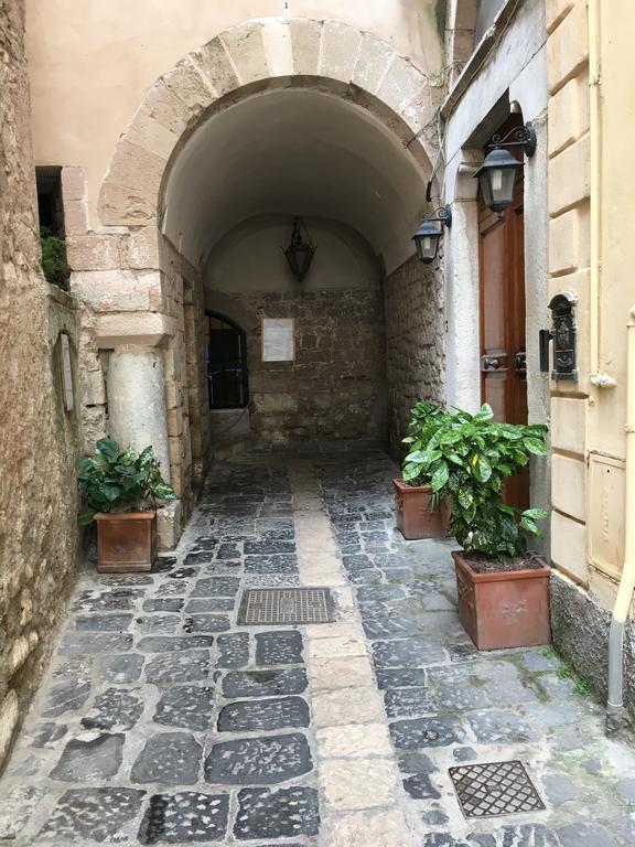 Almayer La Locanda Gaeta Bagian luar foto