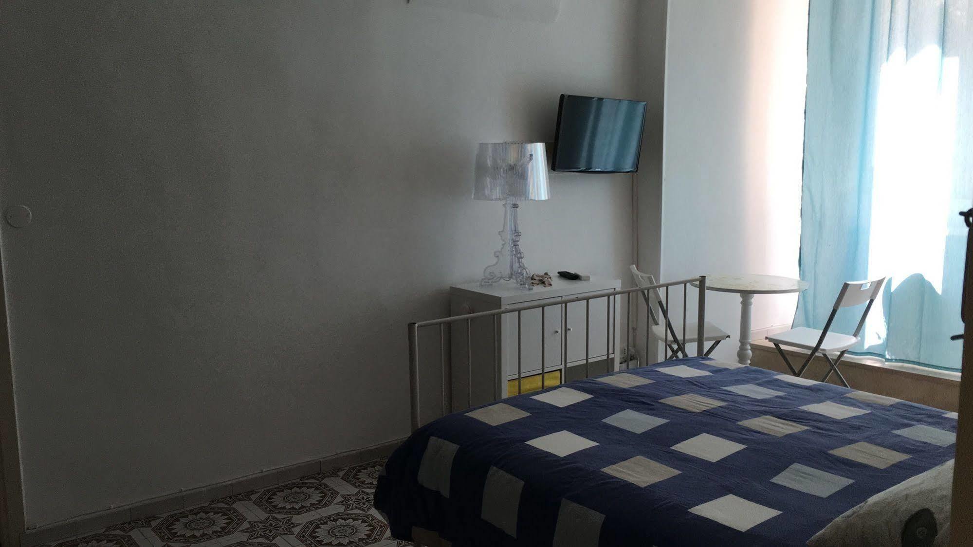 Almayer La Locanda Gaeta Bagian luar foto